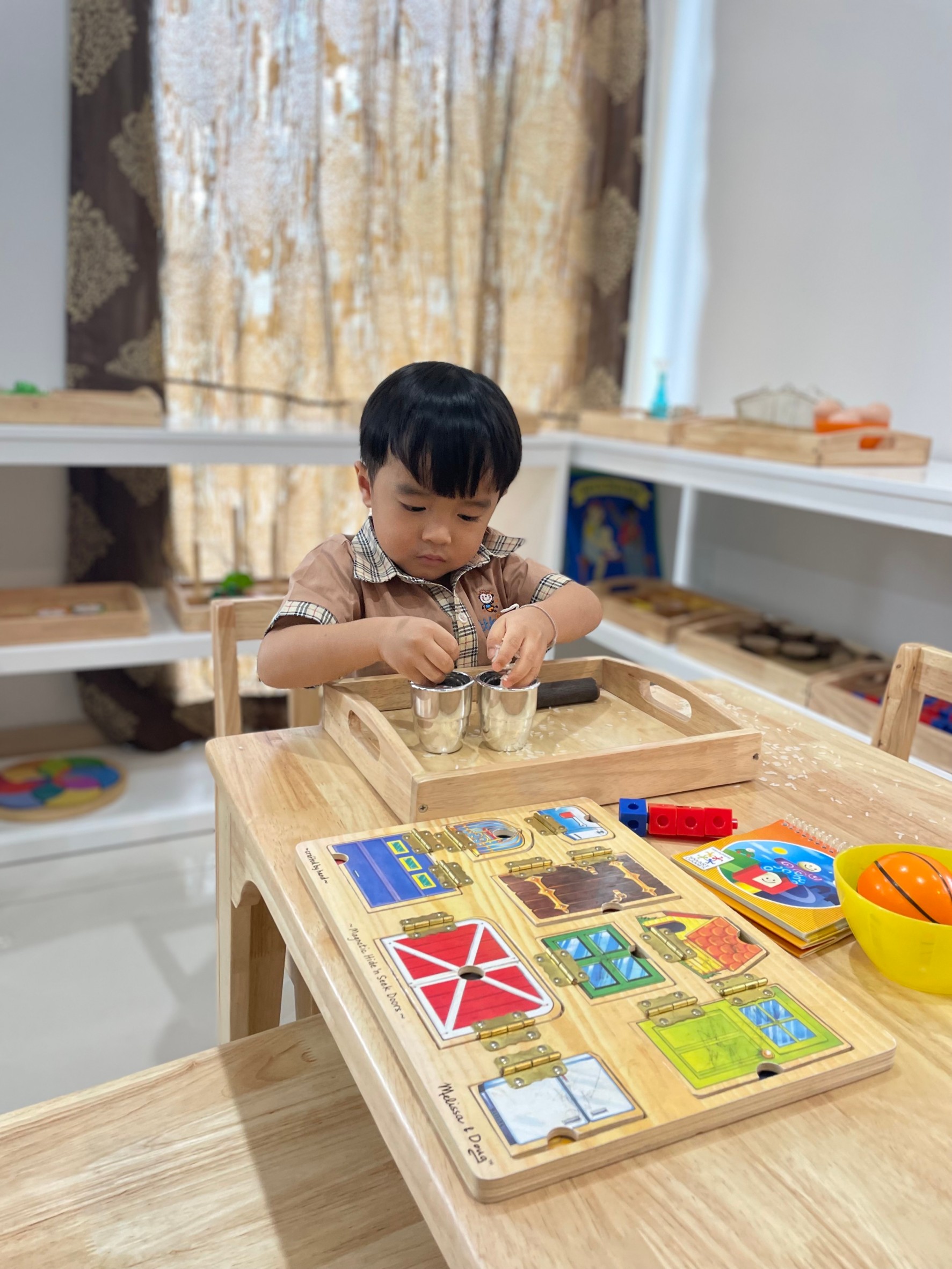 Tools for Success: Exploring Montessori Materials and Curriculum 2 Montessori Thailand Hat Yai