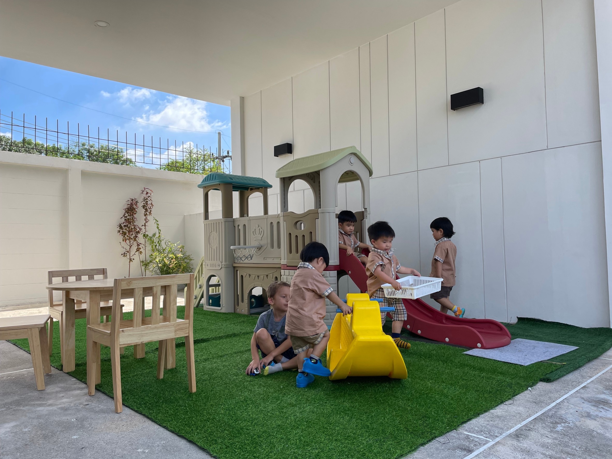 Inside the Montessori Classroom: Creating an Environment for Growth 4 Montessori Thailand Hat Yai